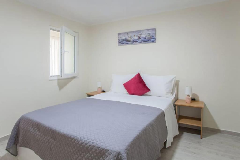 Lejlighed Newly Reconstructed Flat 107sqm! *